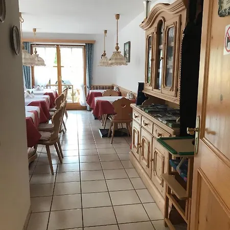 Gaestehaus Schwarzlofer 3* Reit im Winkl