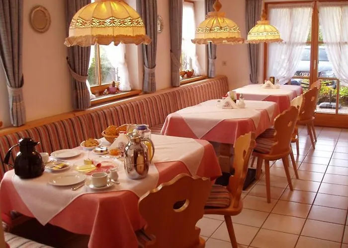 Gæstehus Gaestehaus Schwarzlofer 4*