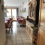 Gaestehaus Schwarzlofer 3* Reit im Winkl