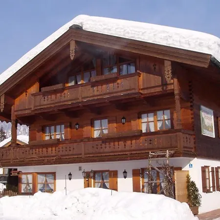בית הארחה Gaestehaus Schwarzlofer