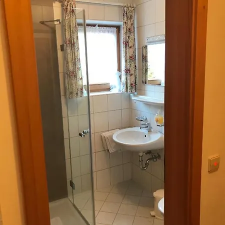 Gaestehaus Schwarzlofer