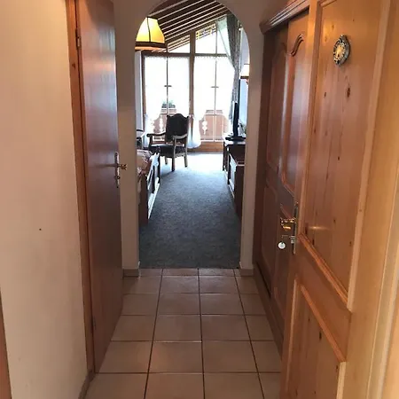 Gaestehaus Schwarzlofer 4*