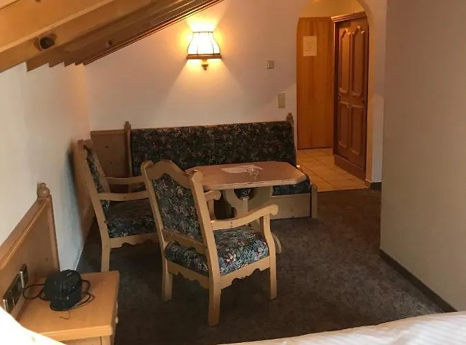 Gaestehaus Schwarzlofer 4* Reit im Winkl